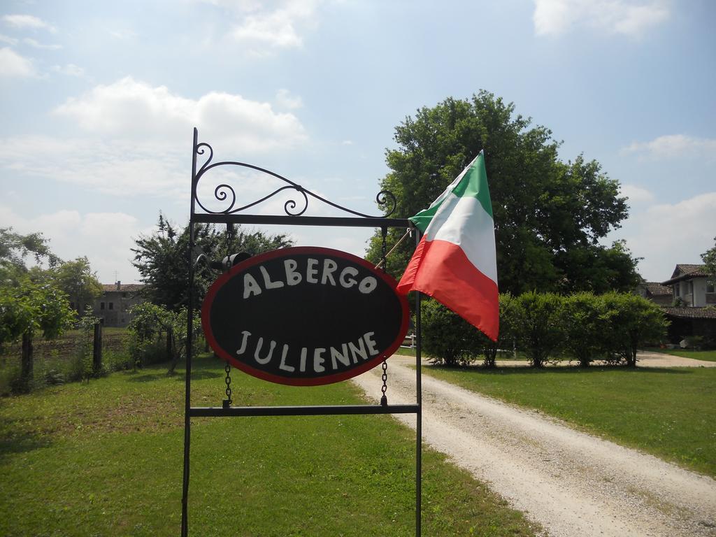 Albergo Julienne Arba ภายนอก รูปภาพ